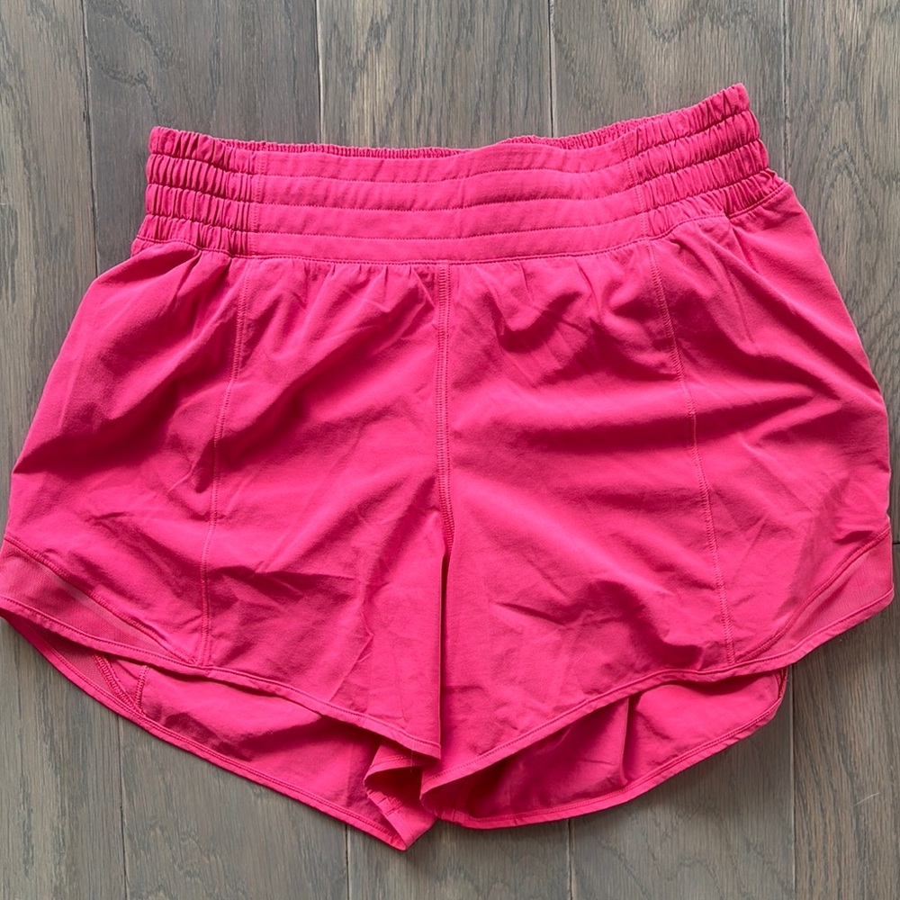 Lululemon Hotty Hot HR short - 4” - Lip Gloss